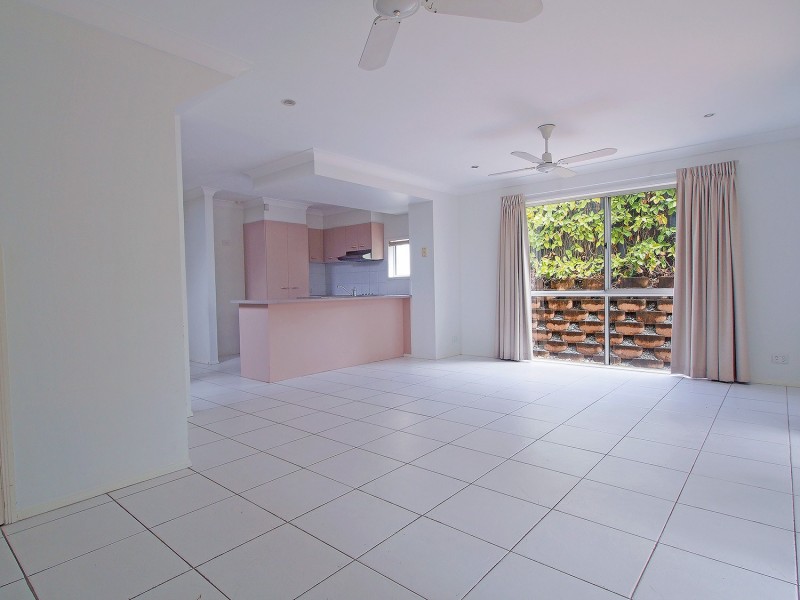 12 Harrow Court, Arundel QLD 4214