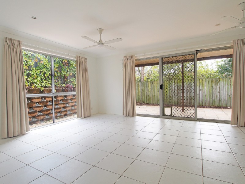 12 Harrow Court, Arundel QLD 4214