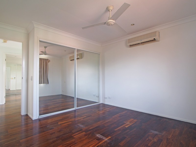 12 Harrow Court, Arundel QLD 4214