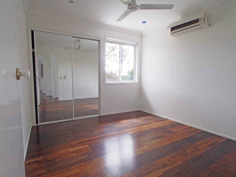 12 Harrow Court, Arundel QLD 4214