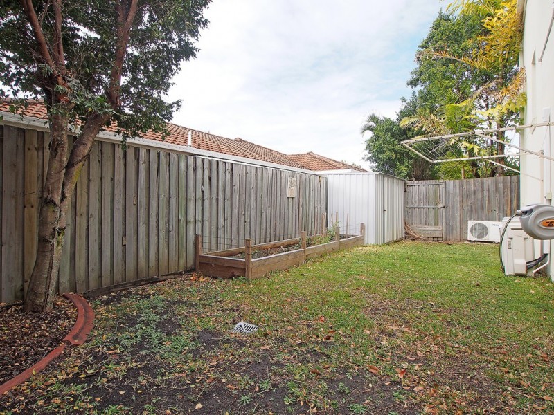 12 Harrow Court, Arundel QLD 4214