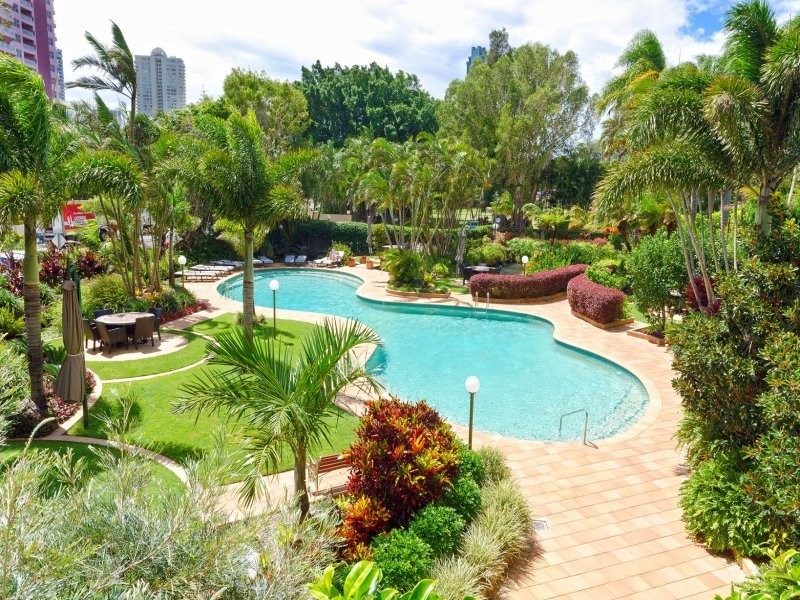 Paradise Waters QLD 4217