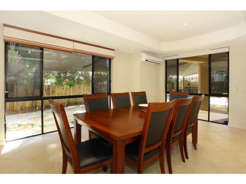 2/45 Winchester Street, Southport QLD 4215