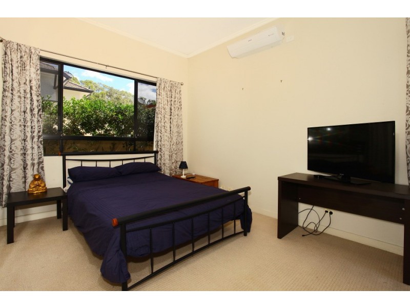 2/45 Winchester Street, Southport QLD 4215