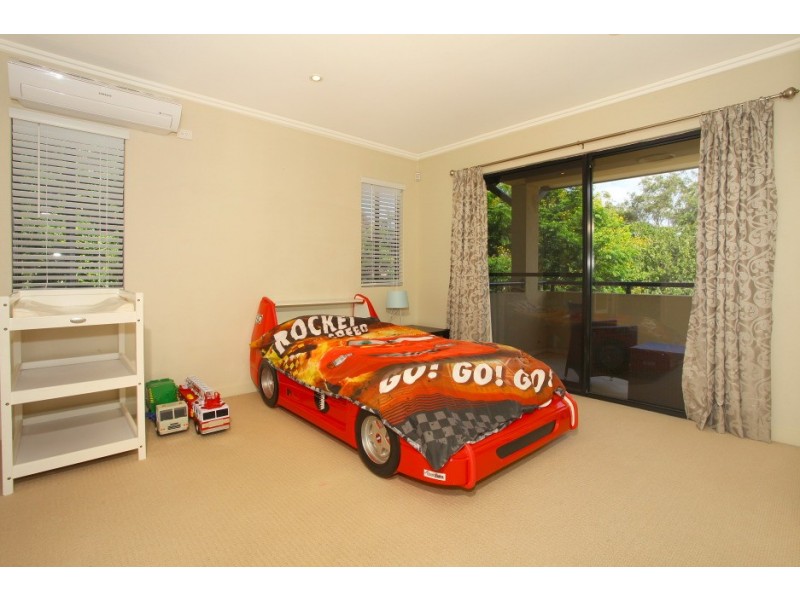 2/45 Winchester Street, Southport QLD 4215