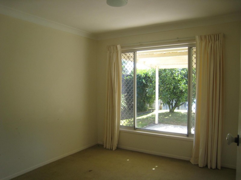 97 Amalfi Drive, Isle Of Capri QLD 4217