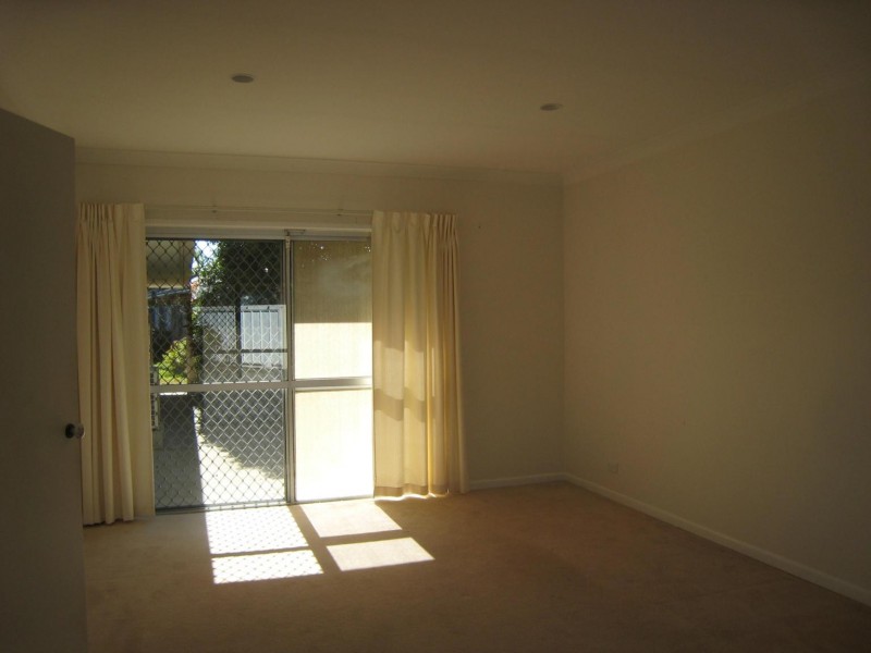 97 Amalfi Drive, Isle Of Capri QLD 4217