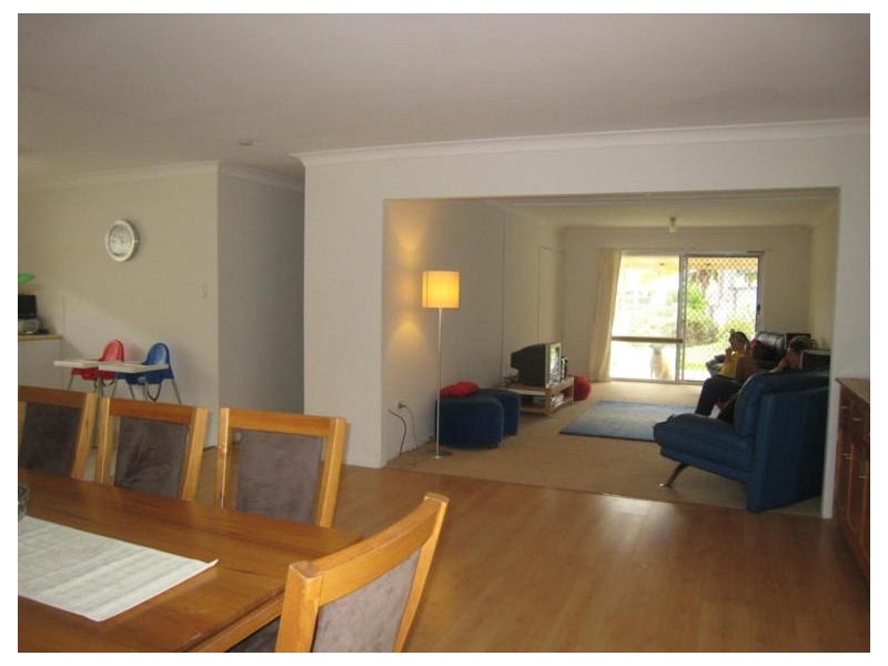 97 Amalfi Drive, Isle Of Capri QLD 4217
