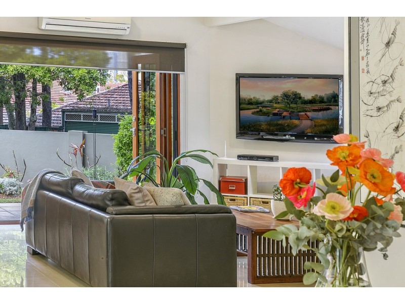 36 Bauer Street, Southport QLD 4215