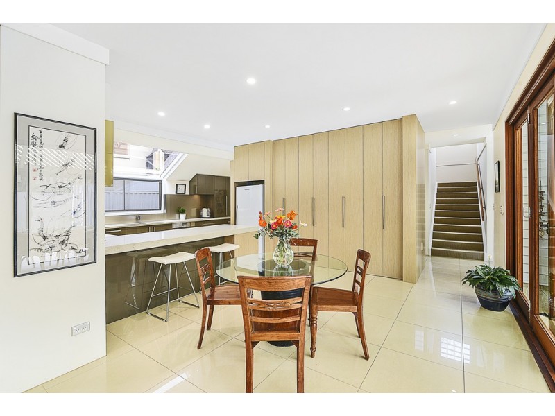 36 Bauer Street, Southport QLD 4215