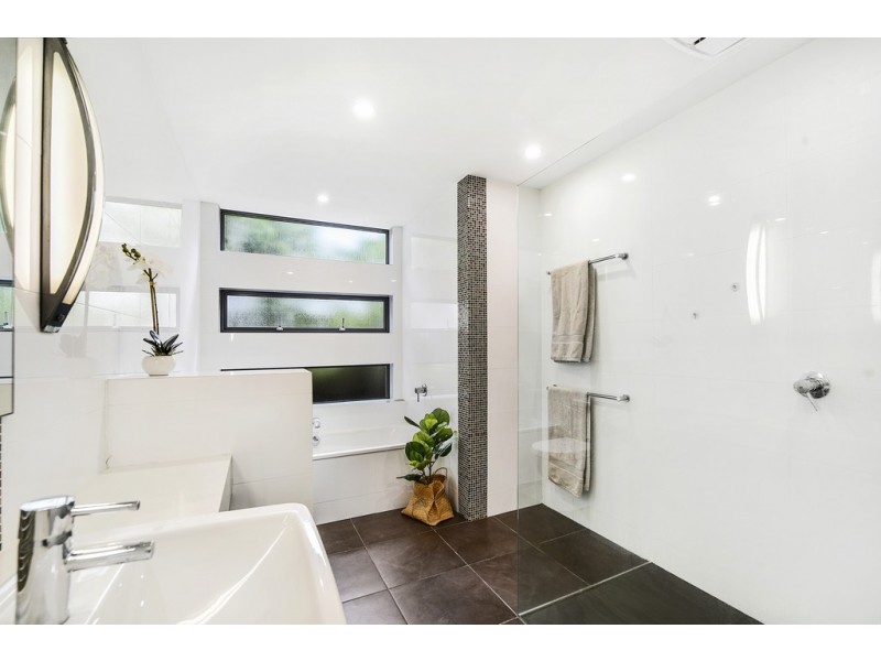 36 Bauer Street, Southport QLD 4215