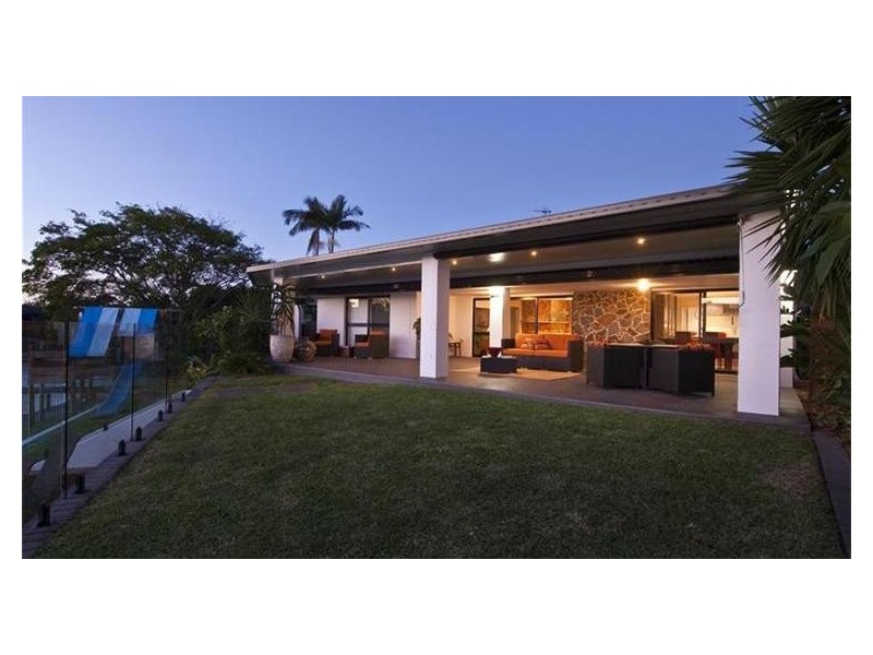 9 Moomba Ct, Sorrento QLD 4217