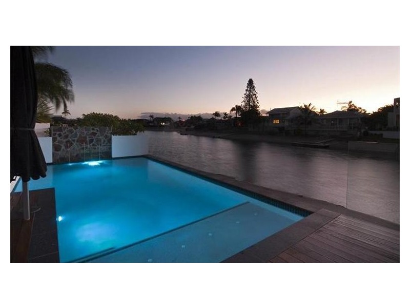 9 Moomba Ct, Sorrento QLD 4217