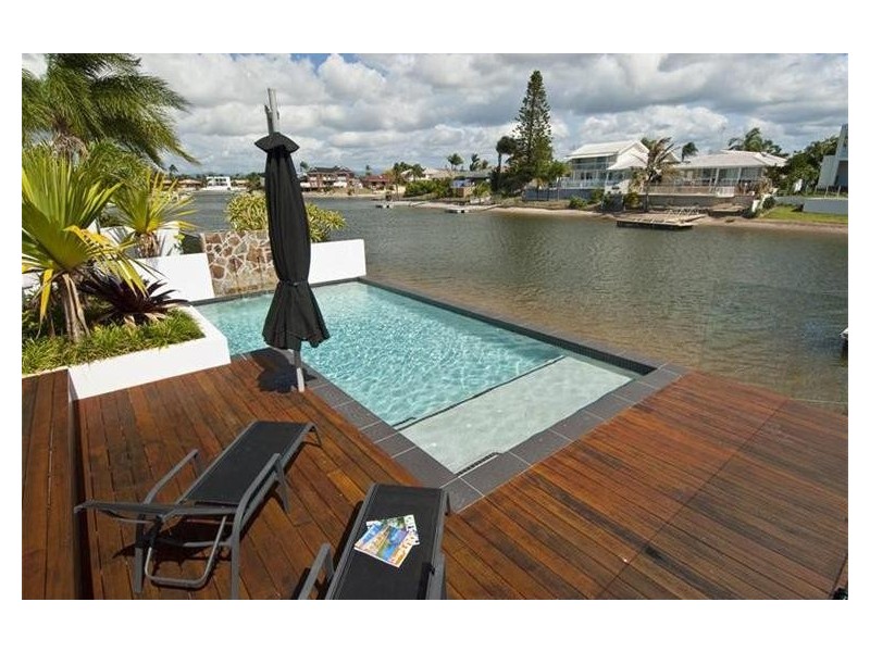 9 Moomba Ct, Sorrento QLD 4217
