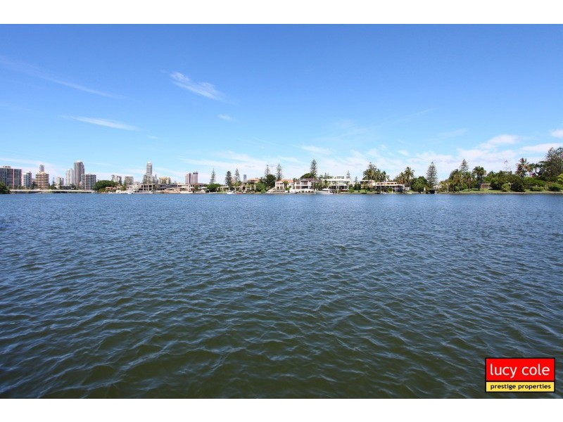 2/12 Sunset Blvd, Surfers Paradise QLD 4217