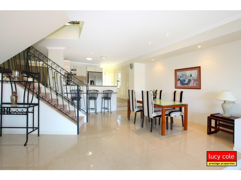 2/12 Sunset Blvd, Surfers Paradise QLD 4217