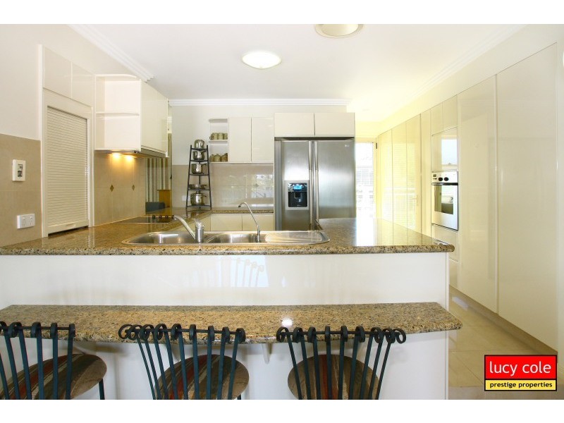 2/12 Sunset Blvd, Surfers Paradise QLD 4217