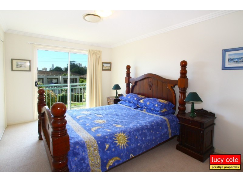 2/12 Sunset Blvd, Surfers Paradise QLD 4217