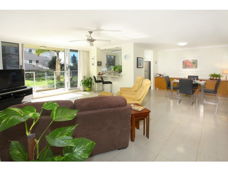 1J/150 ‘Hi Surf’ The Esplanade, Surfers Paradise QLD 4217