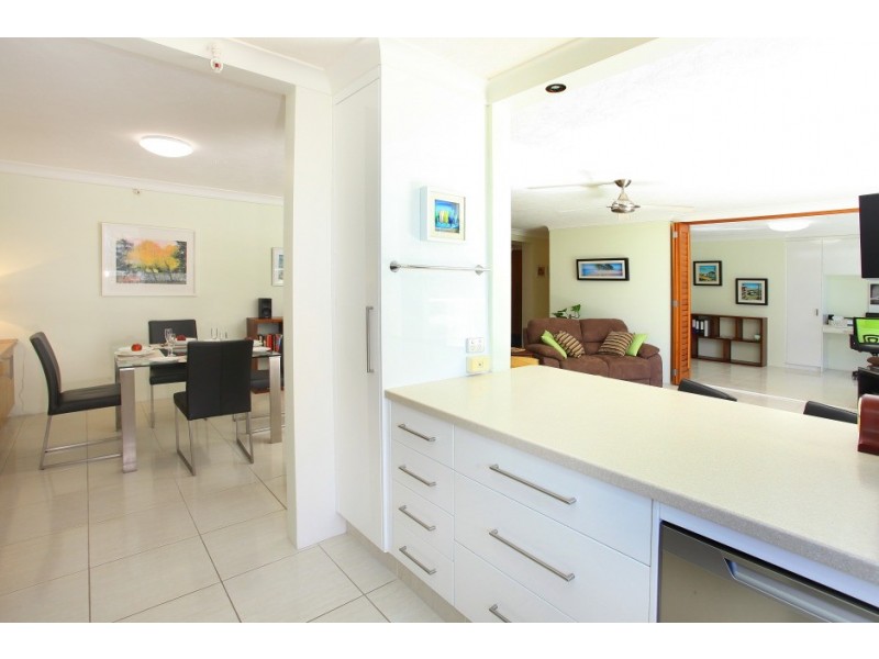 1J/150 ‘Hi Surf’ The Esplanade, Surfers Paradise QLD 4217