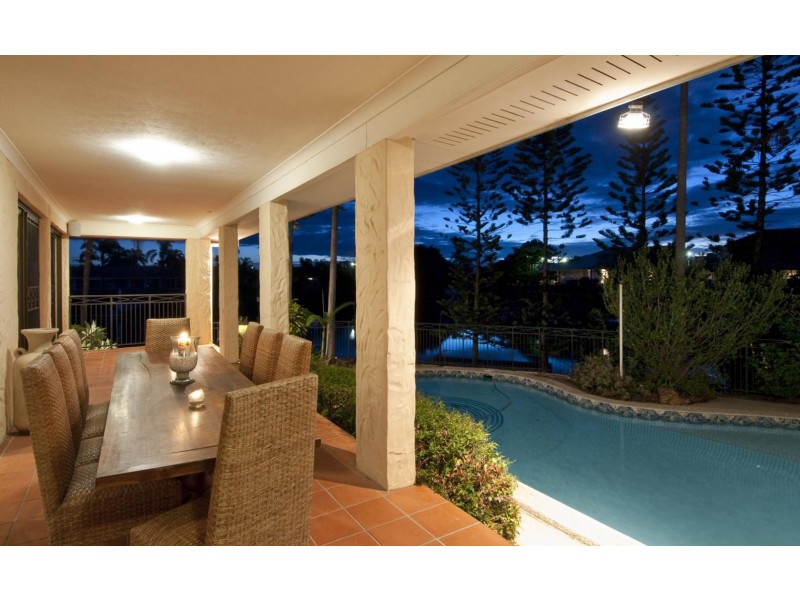 22 Binda Place, Bundall QLD 4217