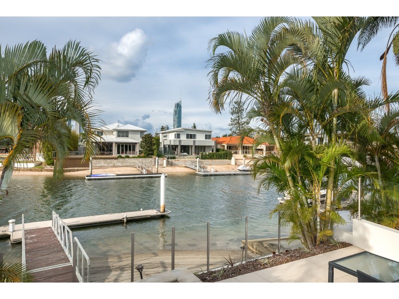 4/15A Vespa Crescent, Surfers Paradise QLD 4217