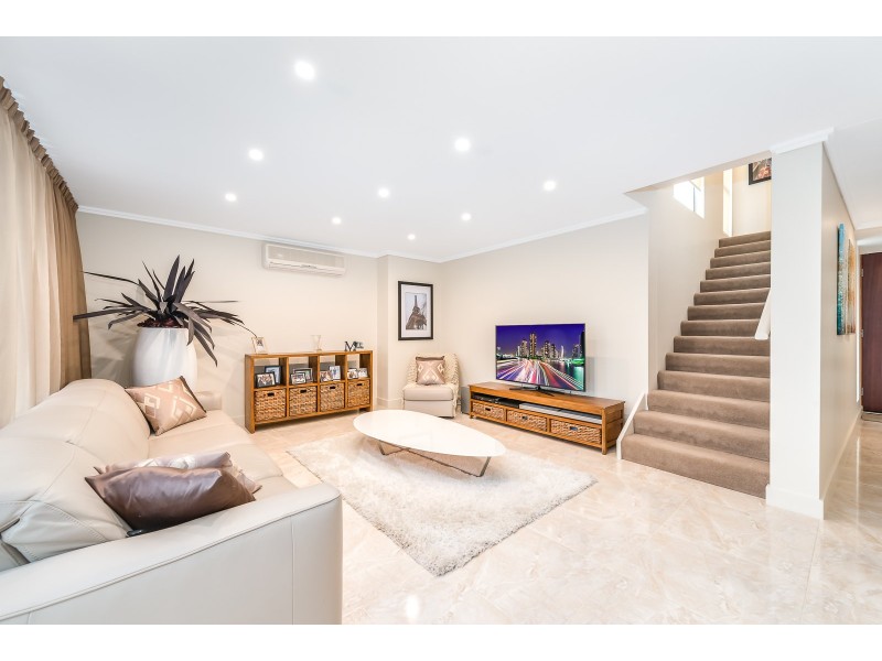 4/15A Vespa Crescent, Surfers Paradise QLD 4217