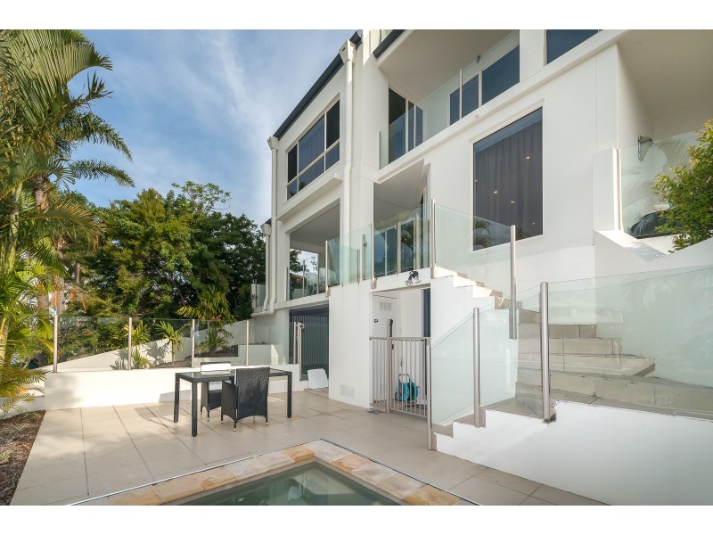 4/15A Vespa Crescent, Surfers Paradise QLD 4217