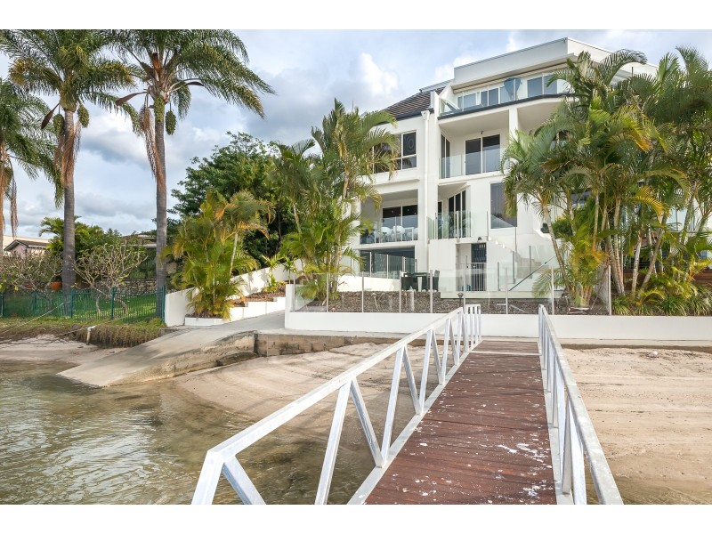 4/15A Vespa Crescent, Surfers Paradise QLD 4217
