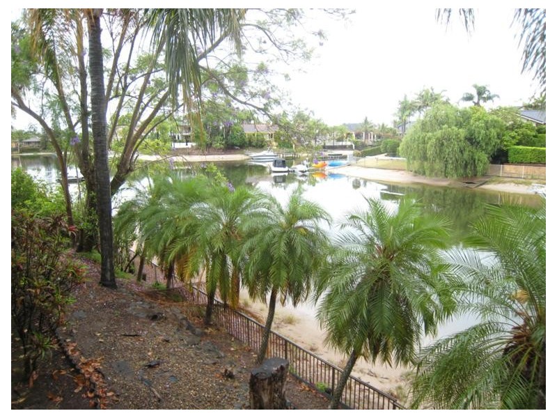 106 Campbell Street, Sorrento QLD 4217