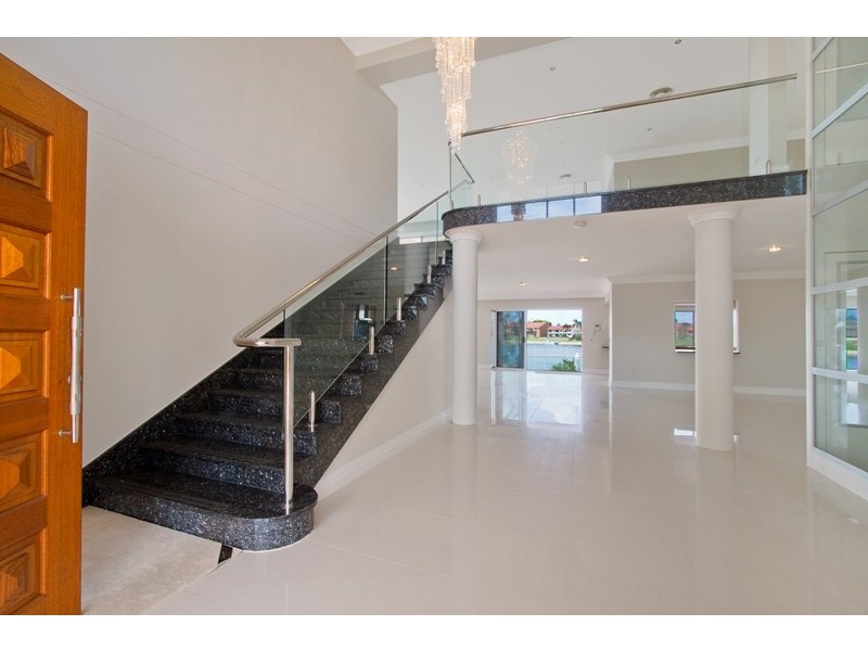 13 Intrepid Drive, Mermaid Waters QLD 4218
