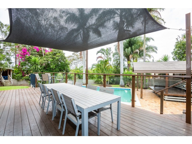 8 Talinga Crescent, Southport QLD 4215