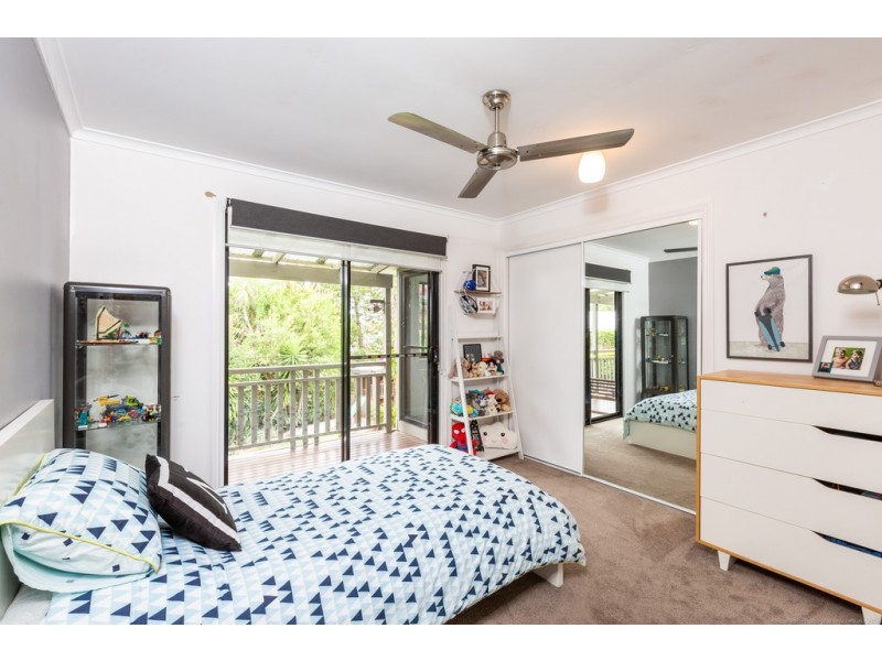 8 Talinga Crescent, Southport QLD 4215