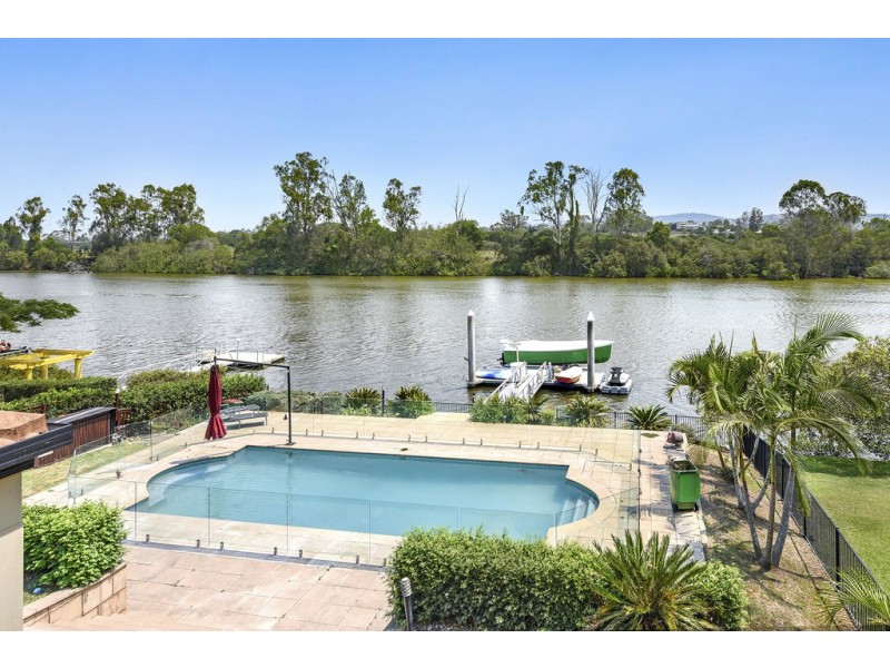 11 Riverbank Court, Ashmore QLD 4214