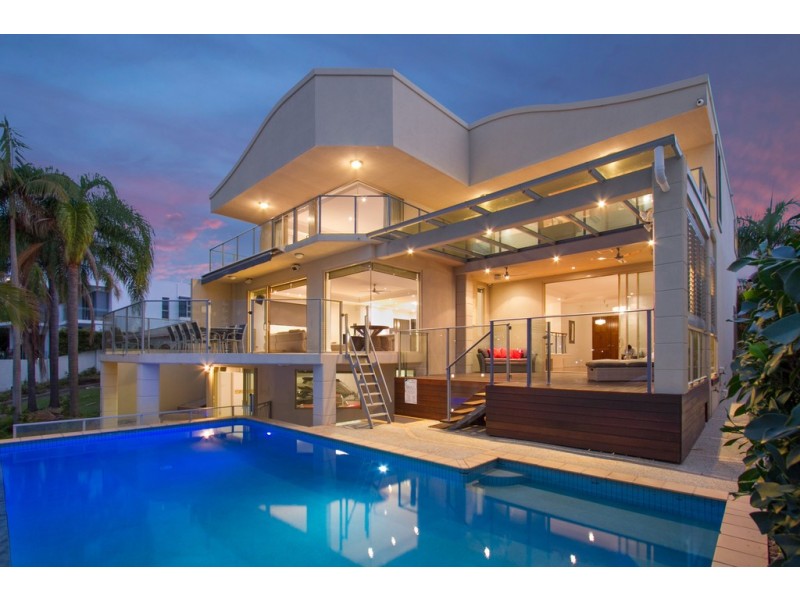 17 Neptune Court, Paradise Waters QLD 4217