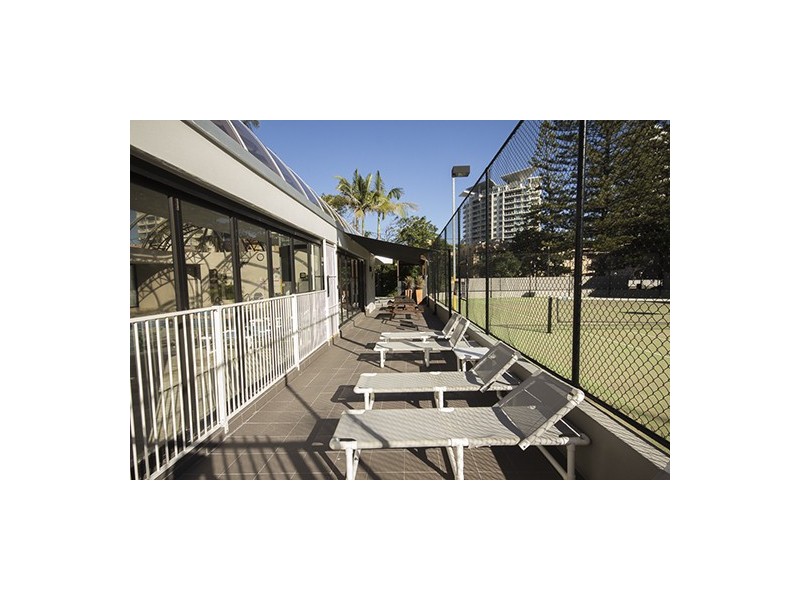 2A/18 Aubrey Street, Surfers Paradise QLD 4217