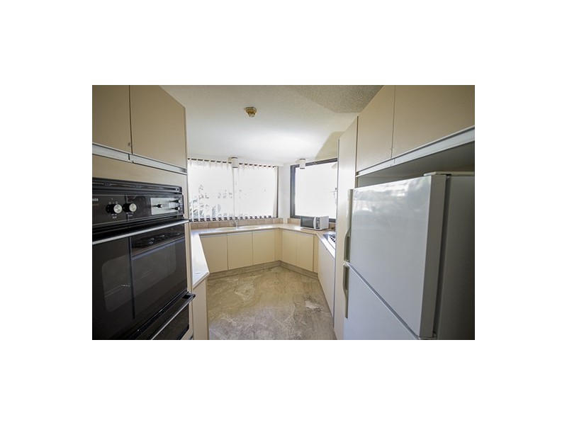 2A/18 Aubrey Street, Surfers Paradise QLD 4217