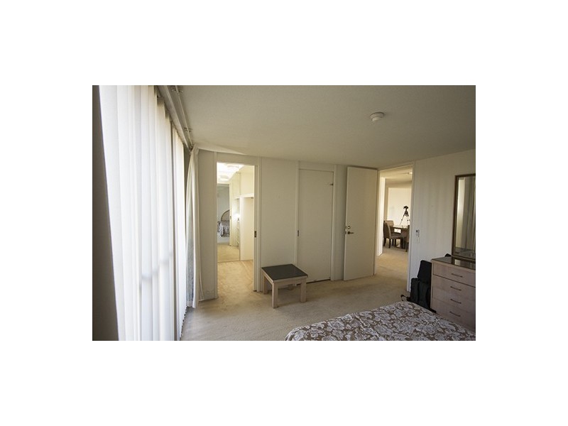 2A/18 Aubrey Street, Surfers Paradise QLD 4217