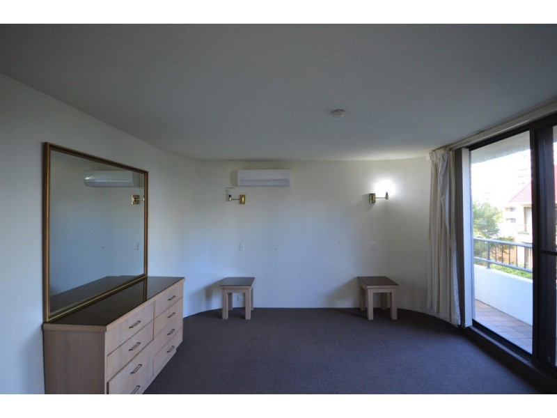 2A/18 Aubrey St, Surfers Paradise QLD 4217