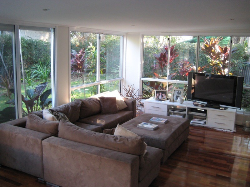 28 Yacht Street, Southport QLD 4215