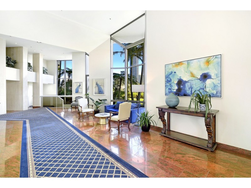 21/2 ‘Atlantis East’ Admiralty Drive, Paradise Waters QLD 4217