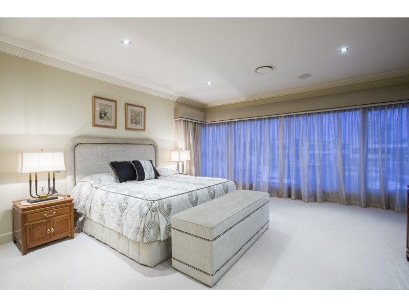 35 Norseman Court, Paradise Waters QLD 4217