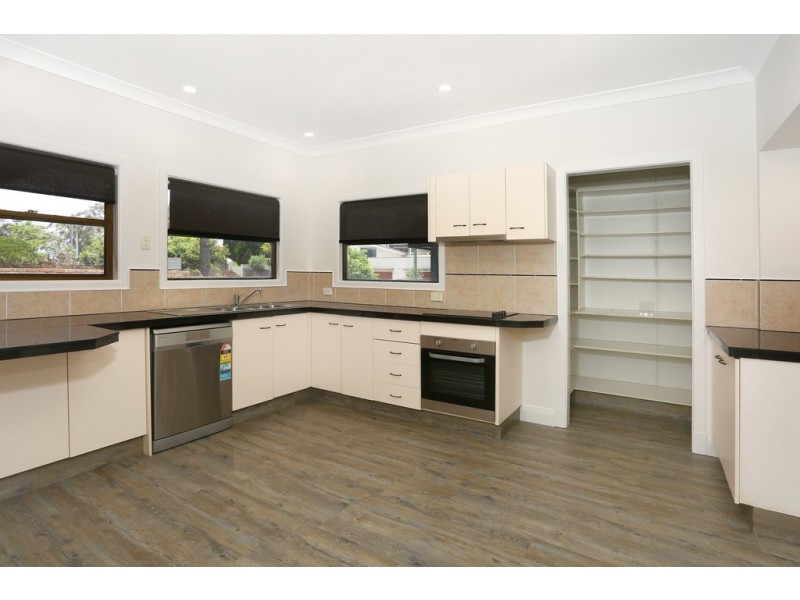 2A Greer Terrace, Southport QLD 4215