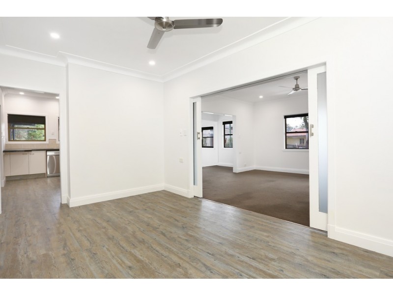 2A Greer Terrace, Southport QLD 4215