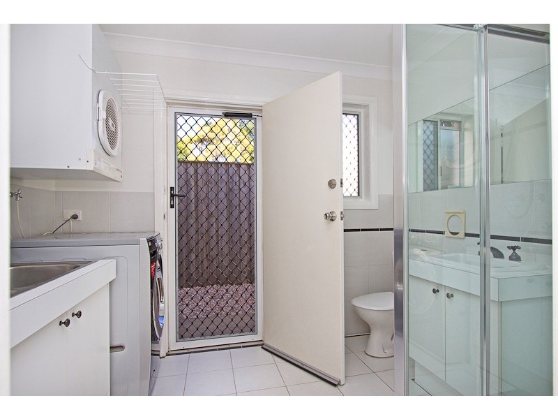 17 Forster Avenue, Sorrento QLD 4217
