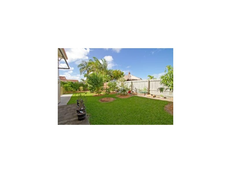17 Forster Avenue, Sorrento QLD 4217
