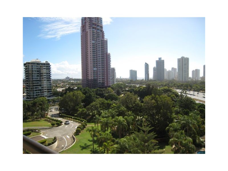 40/2 Admiralty Drive, Surfers Paradise QLD 4217