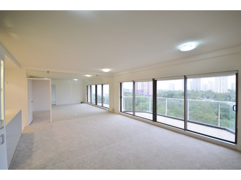 40/2 Admiralty Drive, Surfers Paradise QLD 4217