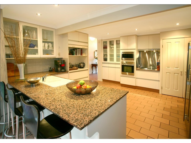 6a Charlton Street, Southport QLD 4215