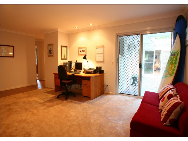 6a Charlton Street, Southport QLD 4215